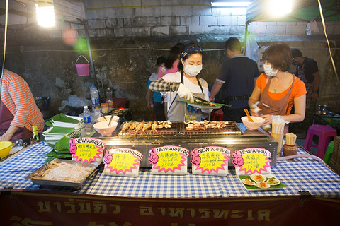 塔佩周日夜市旅游景点攻略图