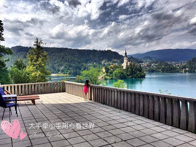 大手牵小手用心看世界-恋上古堡与碧海(1)