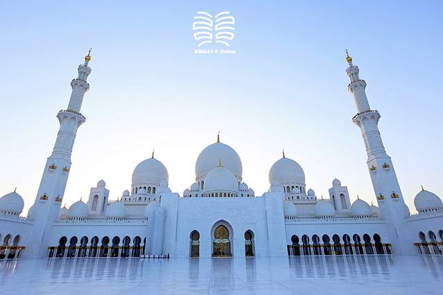 谢赫扎耶德大清真寺