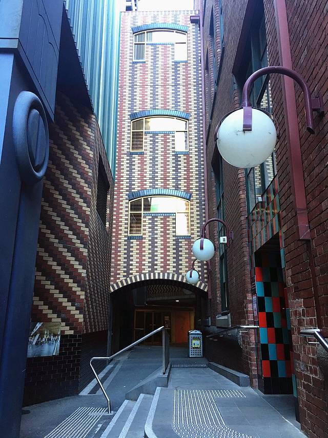 墨尔本皇家理工大学