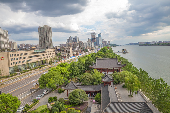 长沙市全民健身热潮持续升温多项体育设施改造工程全面启动