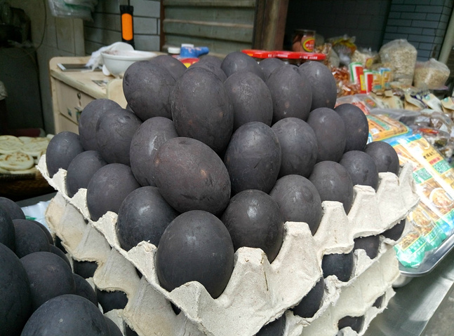 回民街基本上就是游客必去的美食街在古城强里面