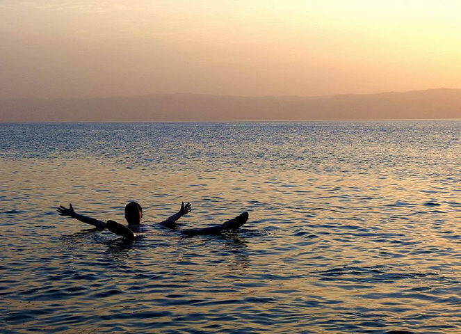 2018我们下榻的这家酒店叫皇冠广场约旦死海