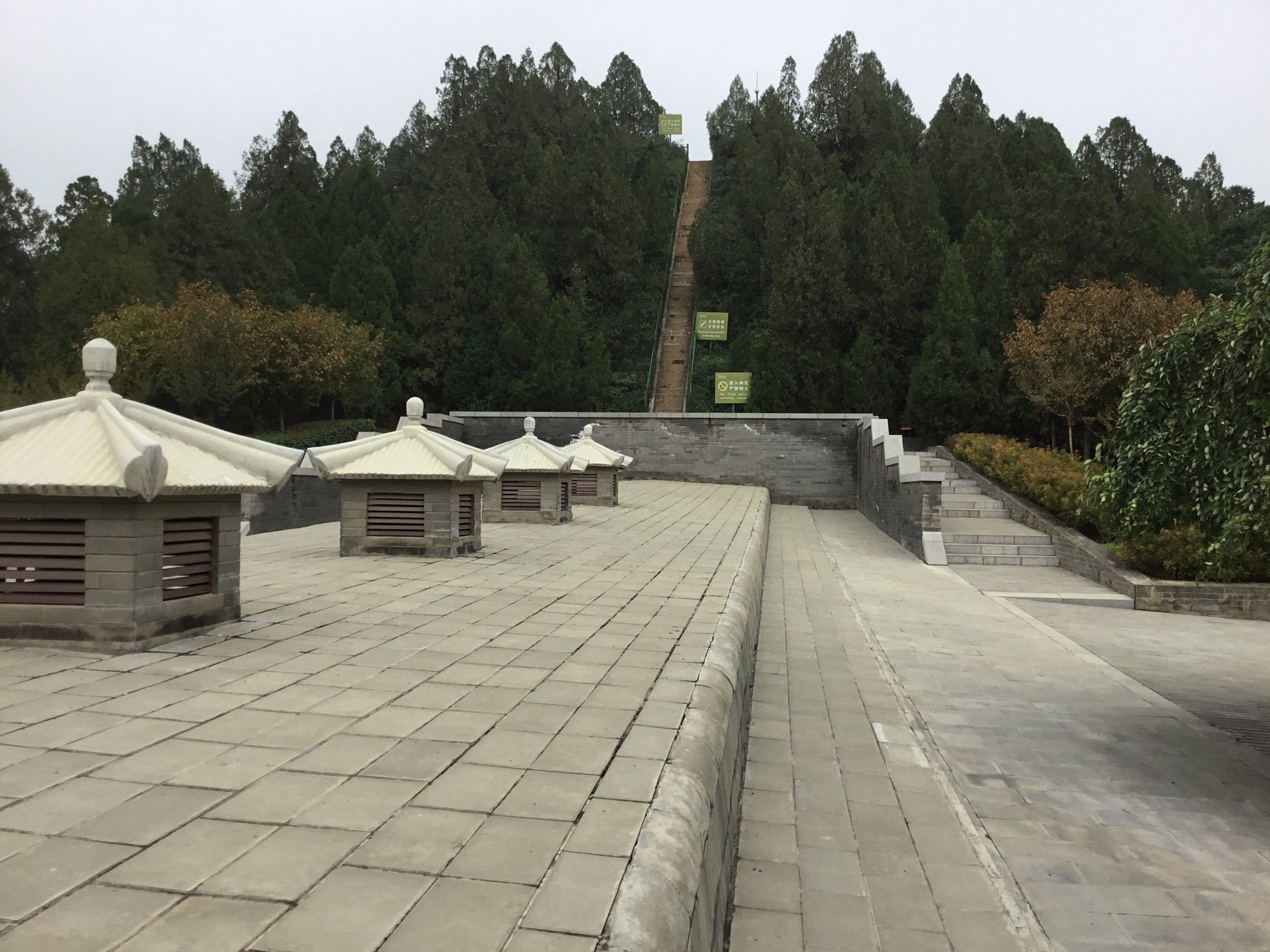 永泰公主墓在咸阳乾县的北部是乾陵17座陪葬墓之一