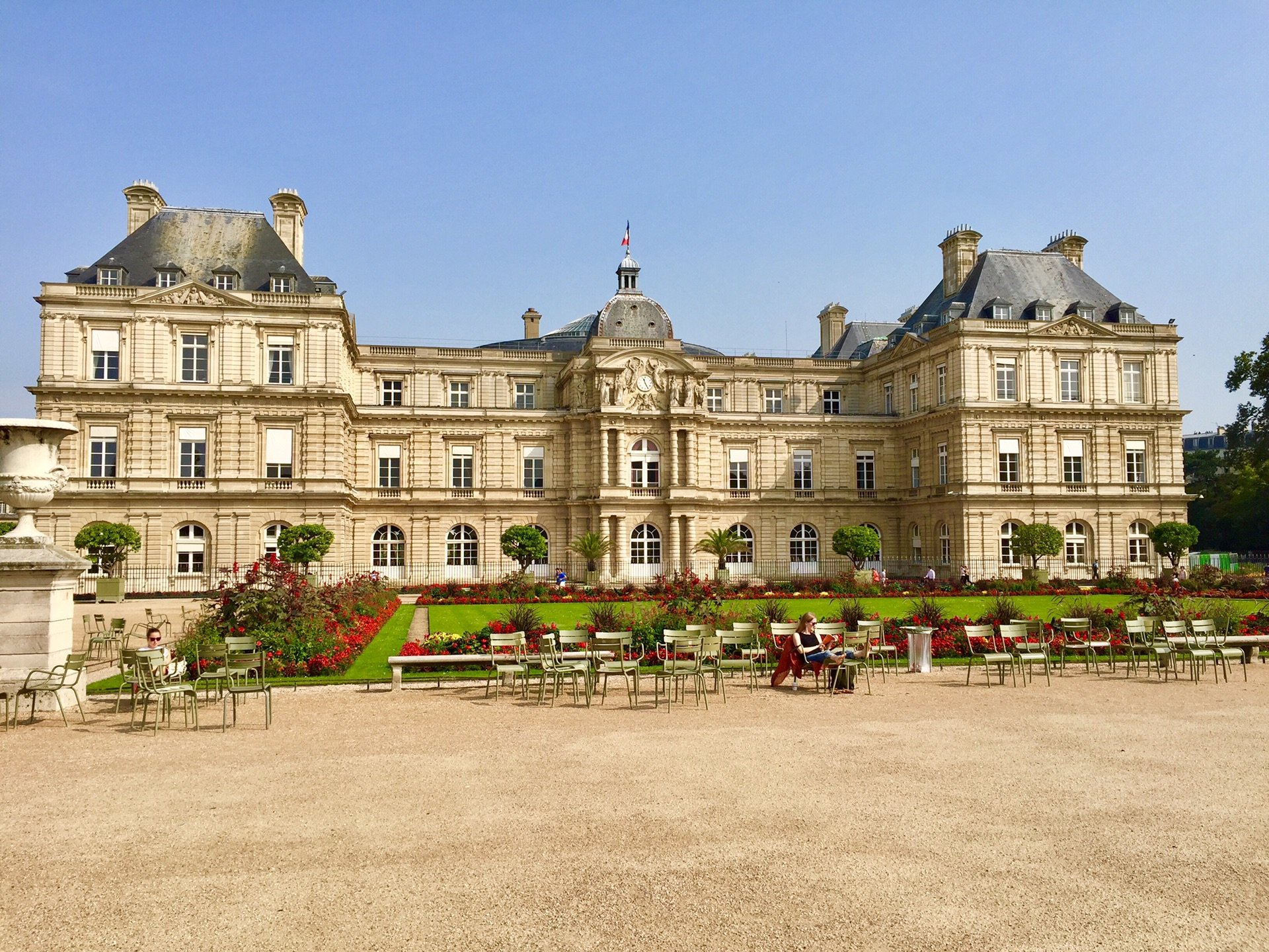 之第一站 巴黎(全面攻略) 位于拉丁区中央的卢森堡公园是一处风景如画