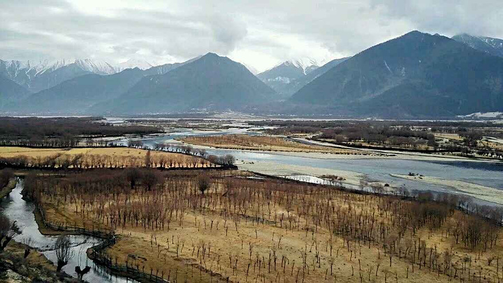 .海拔区,但是平均海拔是西藏最低的区域了,被誉