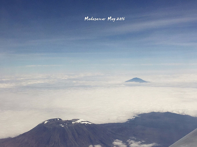 2017思绪就那么飘了一下下,就被凌晨五点的内