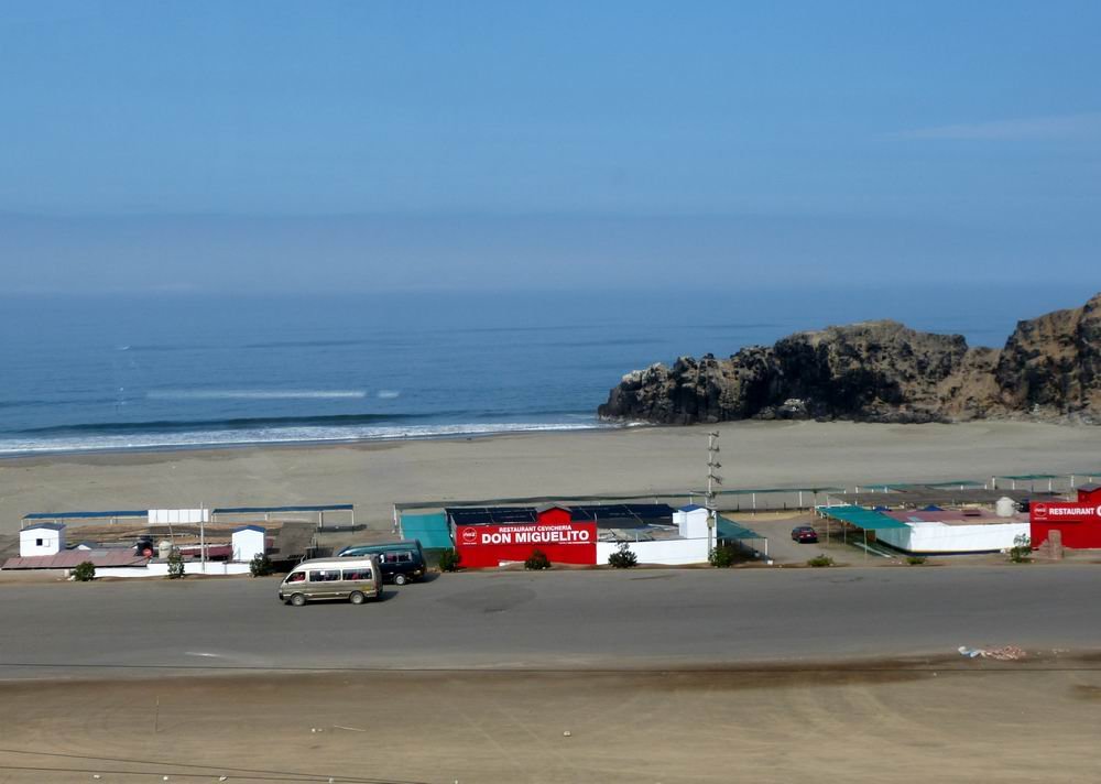 港口位于皮斯科河口距离首都利马351公里地处全国最大的优质葡萄产区