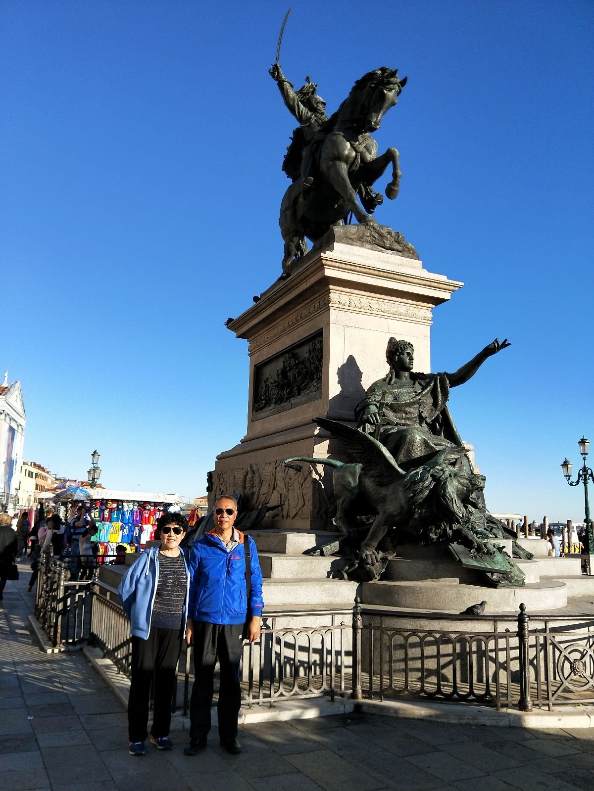 意大利国父铜像