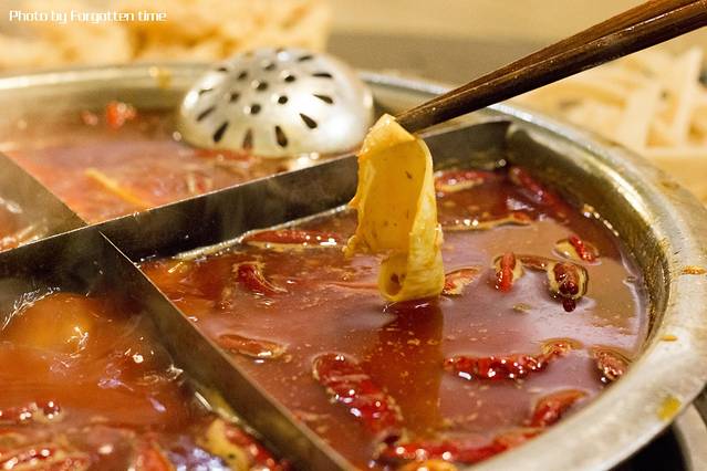 洞亭火锅(防空洞店)