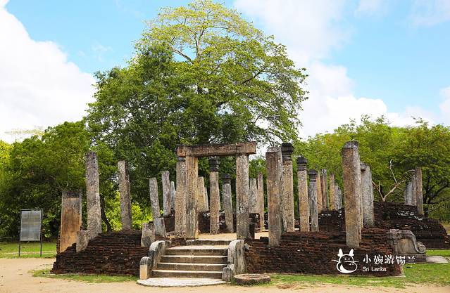 波隆纳鲁沃古城皇家宫殿