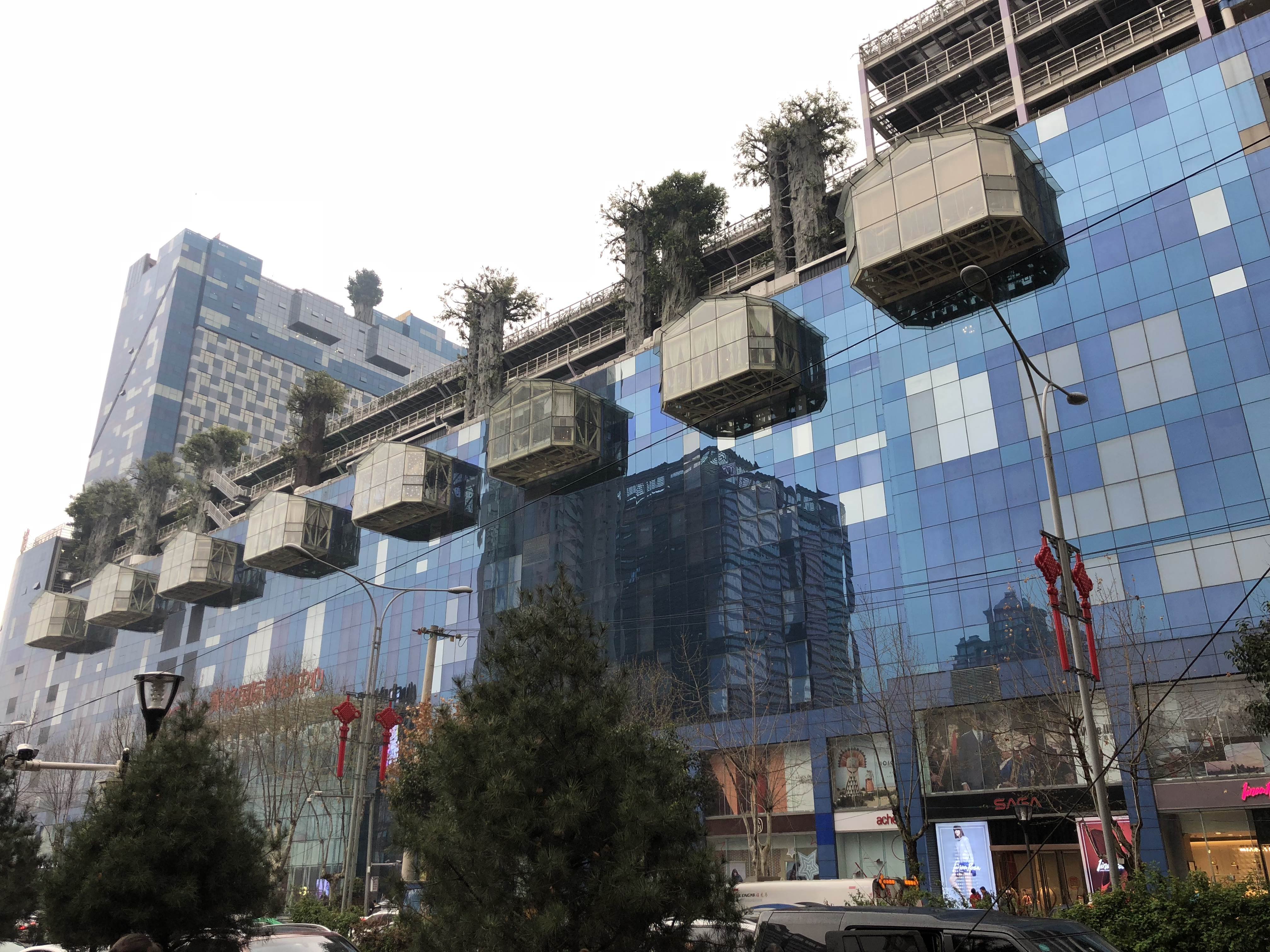 2019赛格国际购物中心购物,赛格应该算是市区里面最大的.