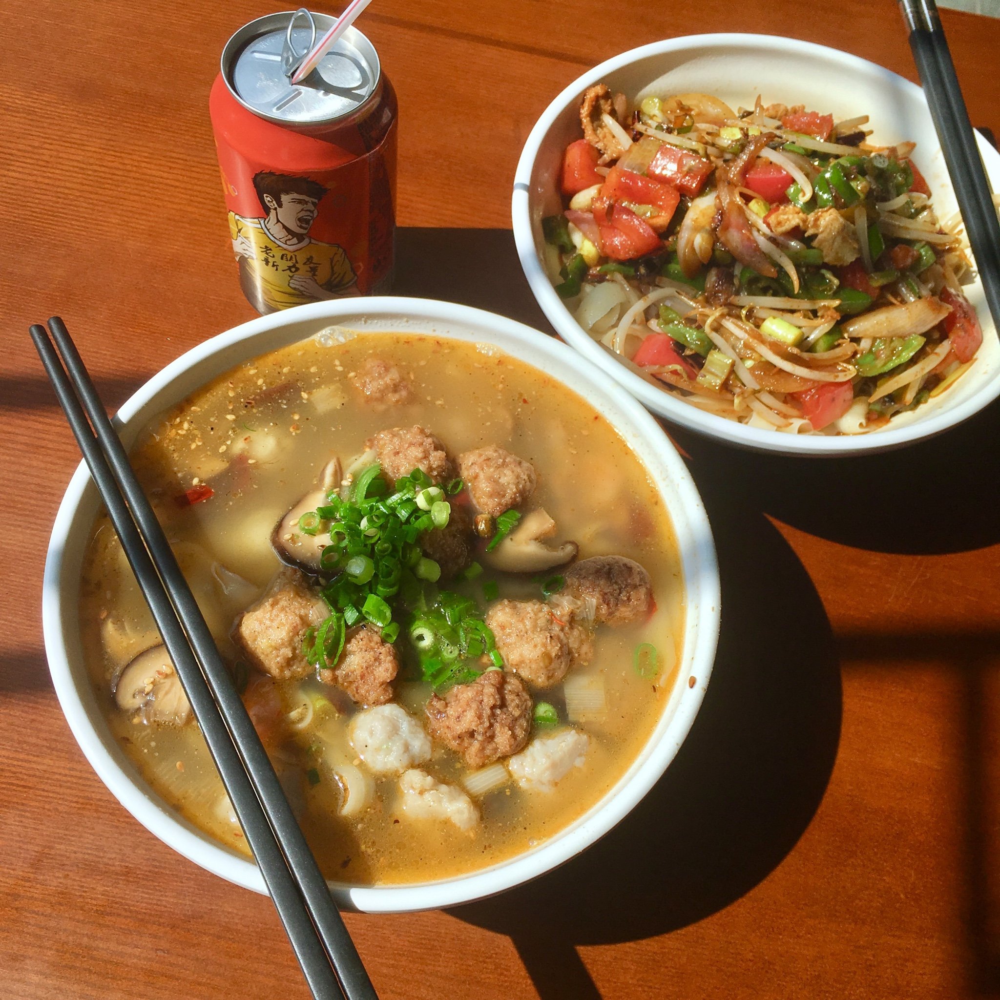 早餐吃了香菇面和芙蓉面,因为一路上开了很多家,感觉应该也是很有名的