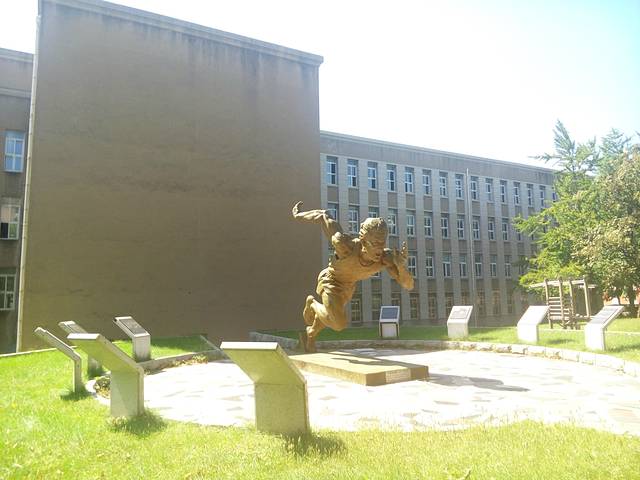 大连理工大学