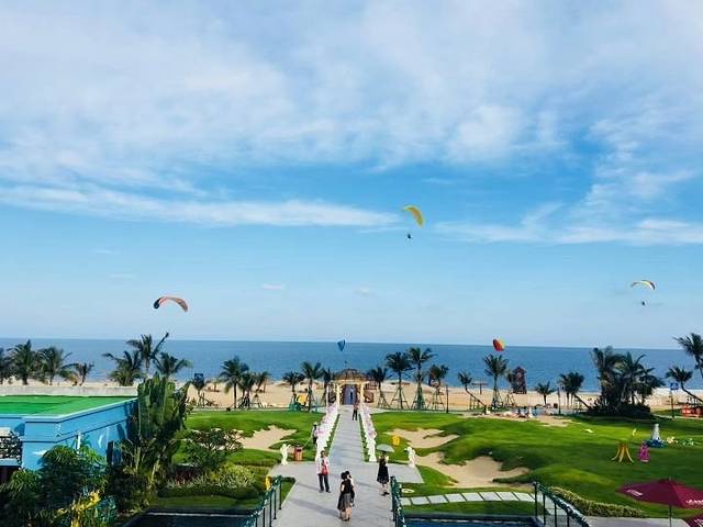 月亮湾滨海国际旅游度假区