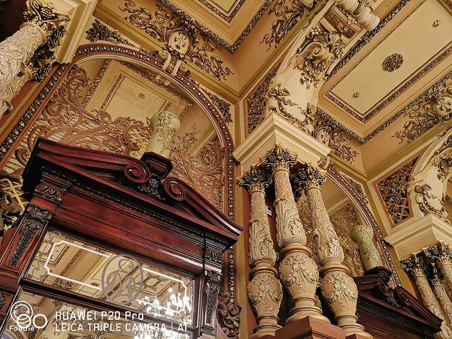 耶里斯夫斯基食品店