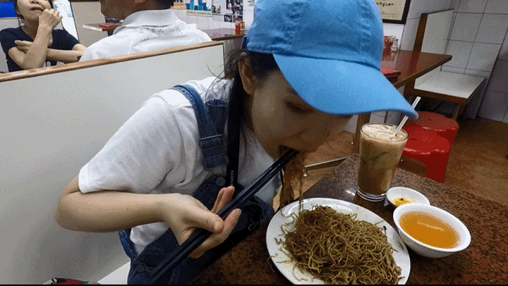 就为了这一口不少人专门开车过来打包回去做宵夜本地人最爱的夜宵聚集