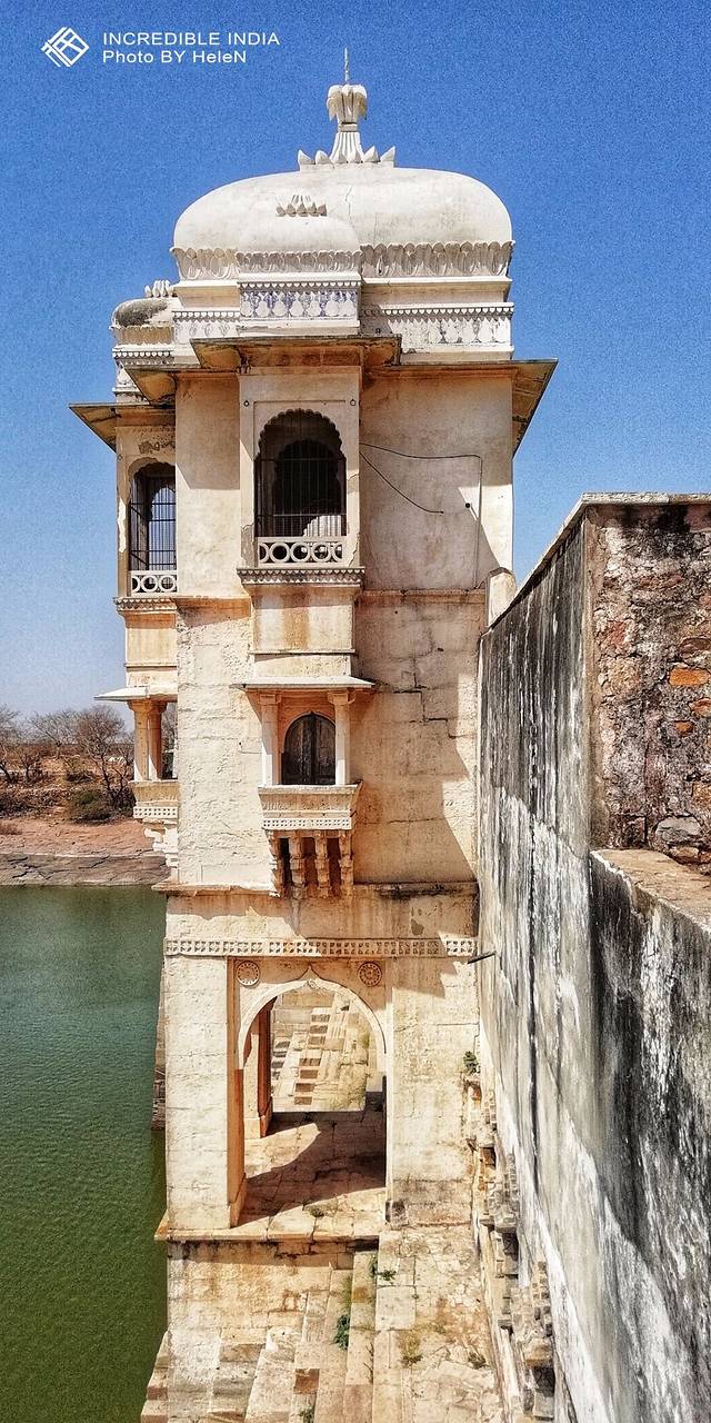 奇陶加尔女王宫