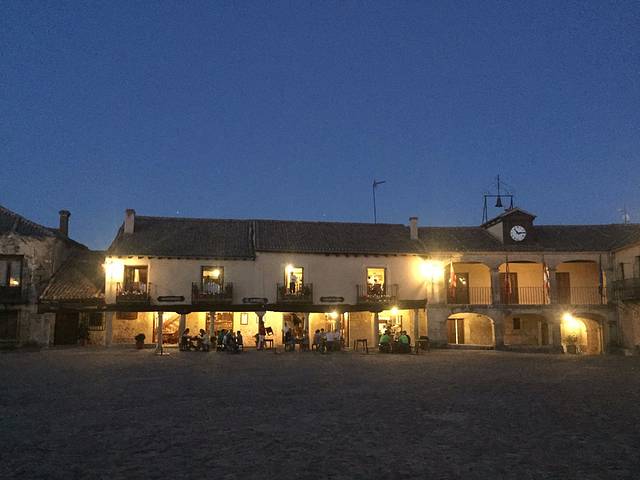 塞哥维亚马约尔广场