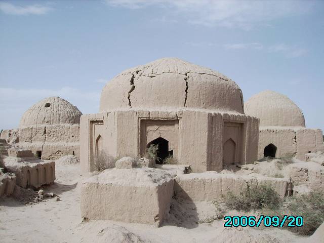 温宿古城古墓群