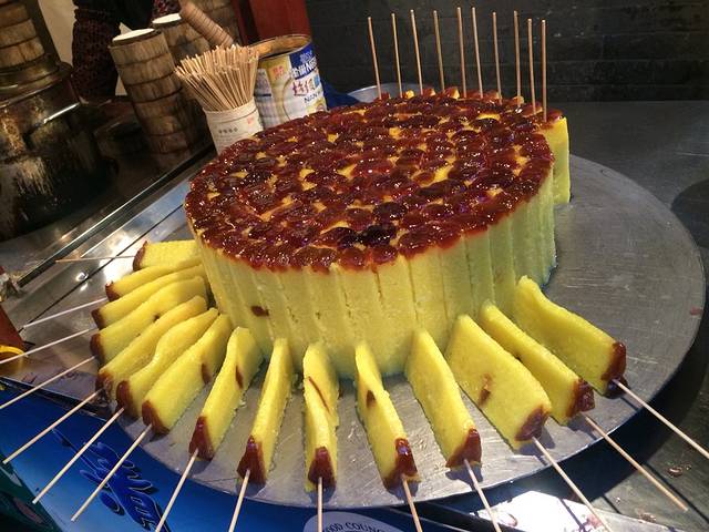 桂花糕,蘸着玫瑰酱吃,个人不喜欢吃