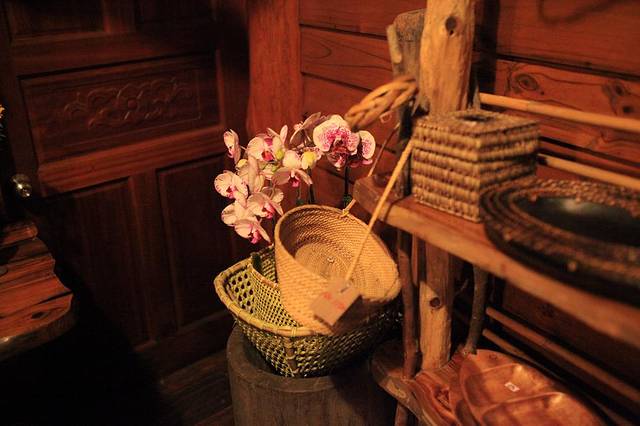 游芭丝邹族风味餐厅