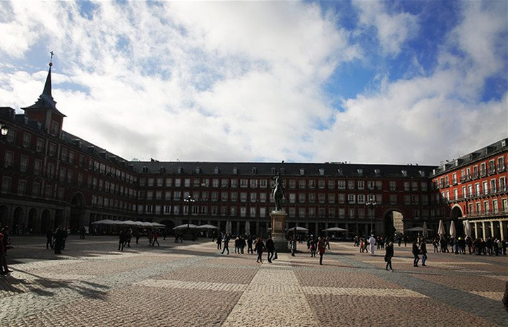 2018太阳门游玩攻略,马德里市中心最有名的广