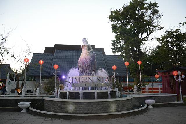 普吉西蒙人妖秀