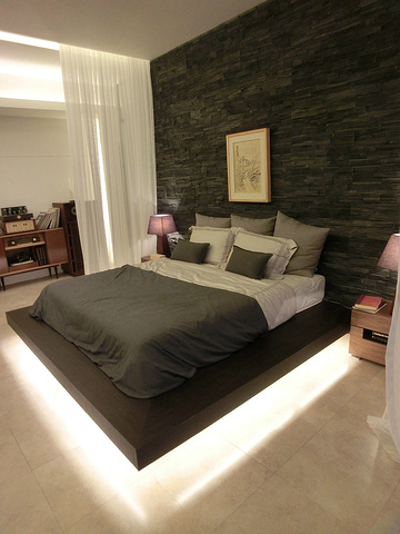 哈哈千颂伊的家千颂伊卧室的圆床走廊千颂伊家的客厅.剧情介绍墙