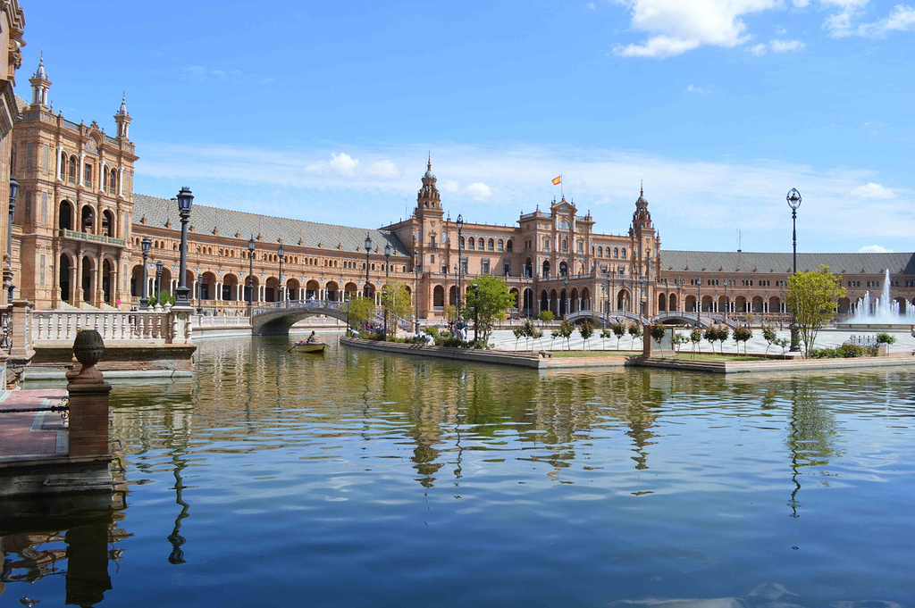 塞维利亚主场迎战皇家奥维耶多精彩对决全程直播