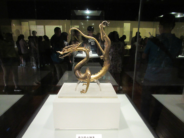 我是年卡包含的,就在售票窗口直接领取.味道相当不错