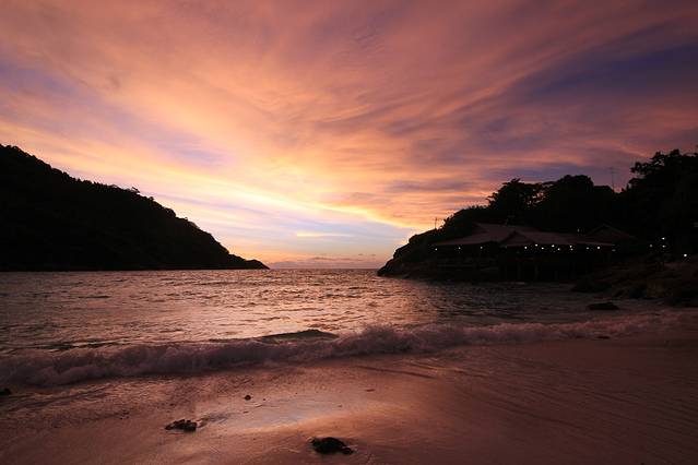 Raya’s Seafood Restaurant