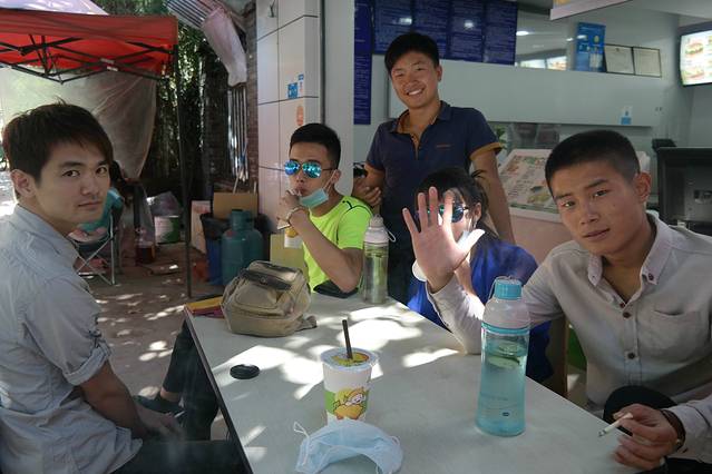 海边微风起 等风也等你 。云南