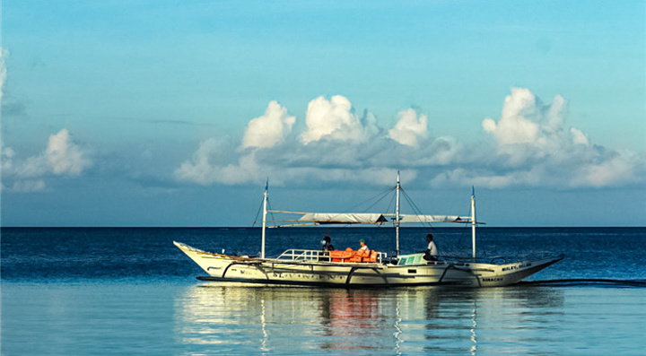 .,发出无比爽朗的笑声,成为了这里一道独特的风