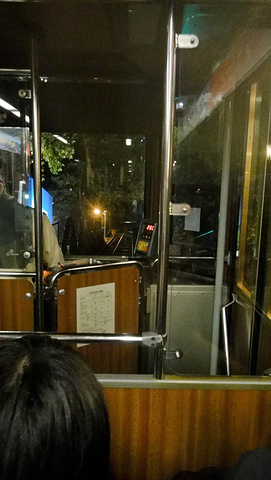 2018香港著名企业家李嘉诚的蜡像被放置在山