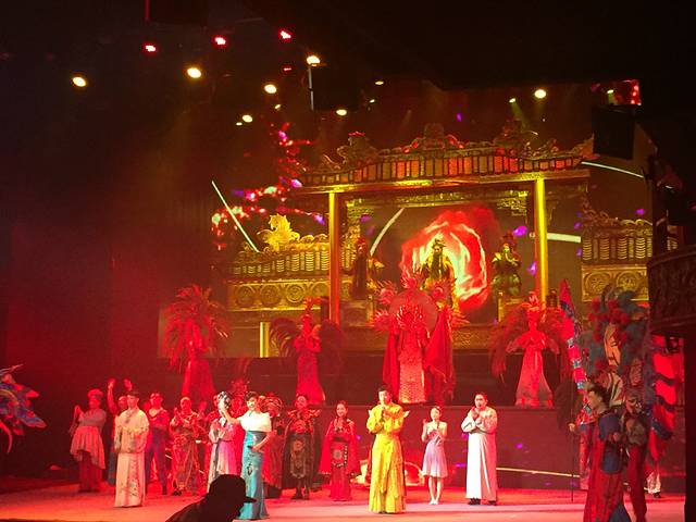 《芙蓉国粹》变脸秀