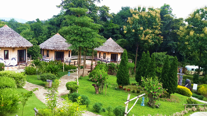 2017司机小哥超级帅,中文和英文都不会讲,只会