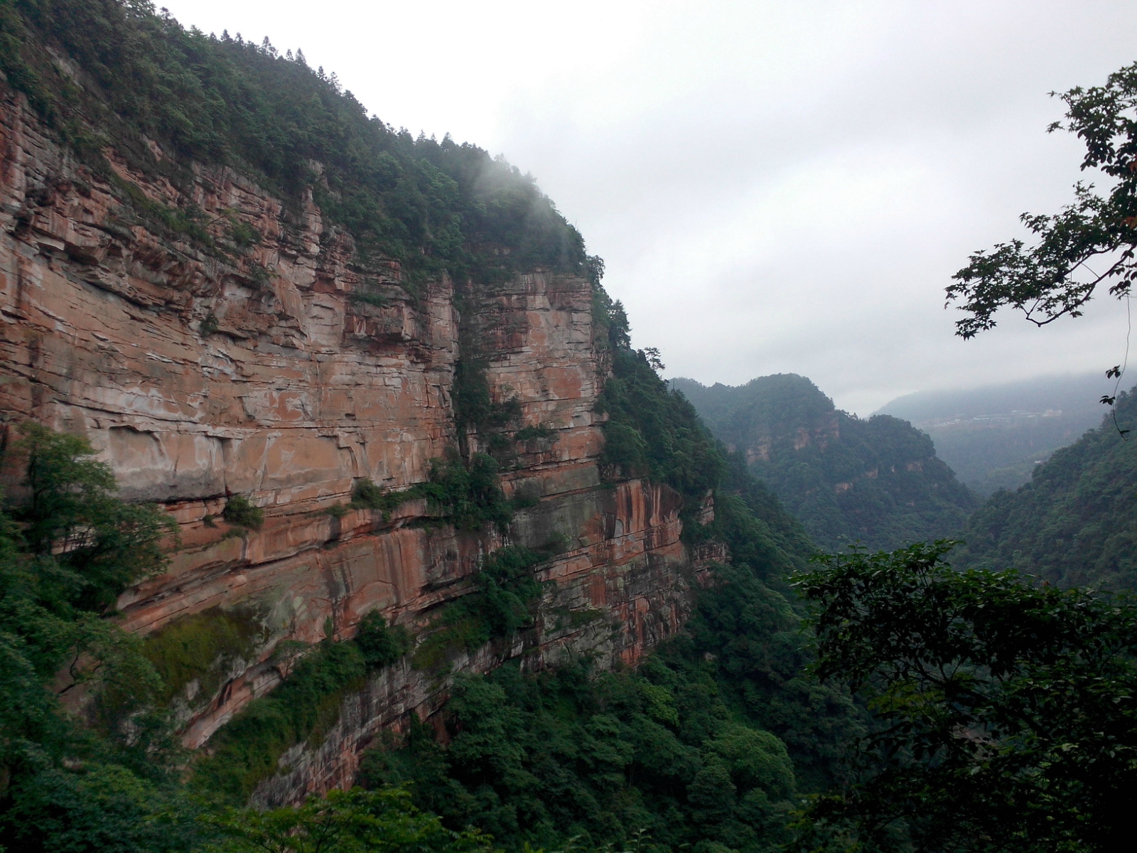 除了到达有些不方便以外,我个人还是比较推荐这个景点的.