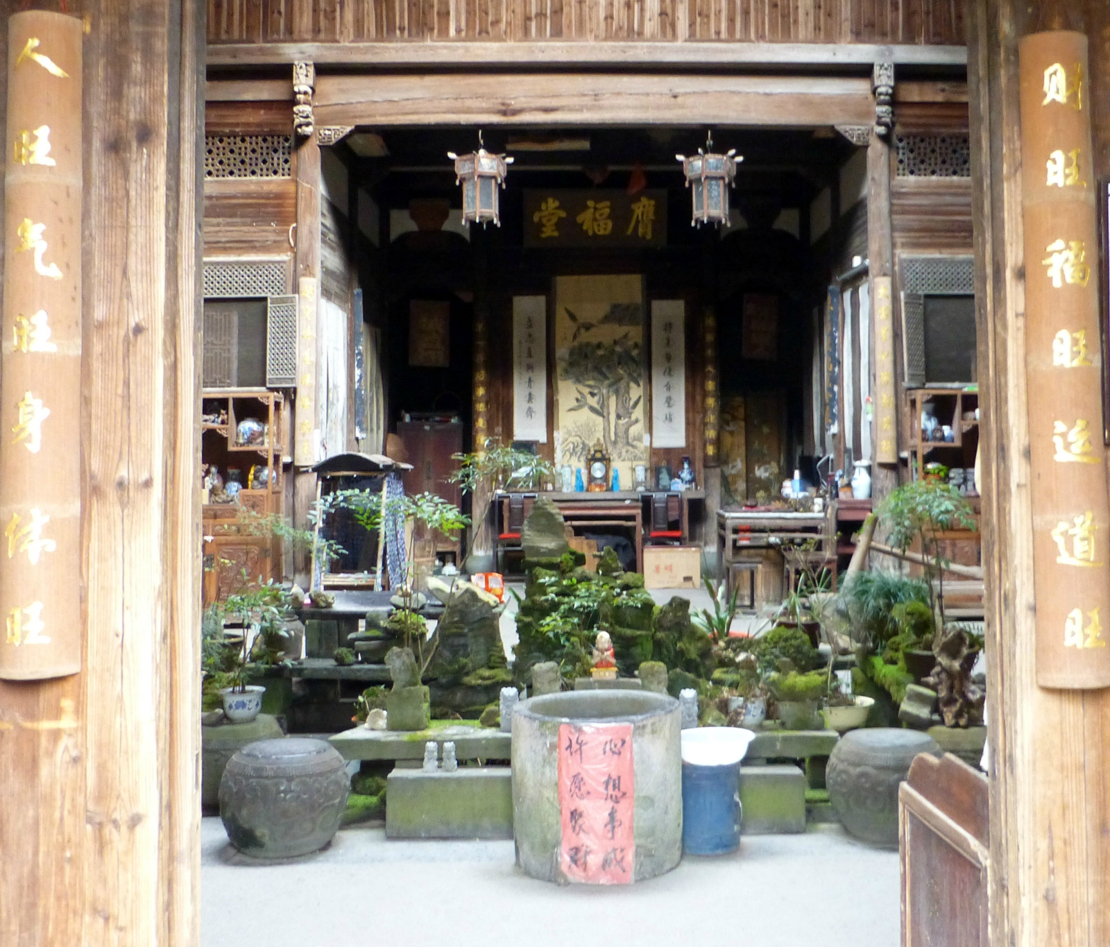 膺福堂是西递景区的主要景点之一安徽的西递和宏村列入世界遗产我们