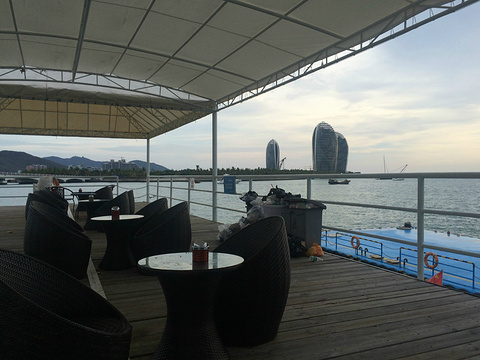 三亚港务局游艇会