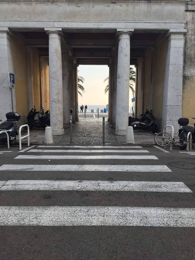 萨雷雅广场集市