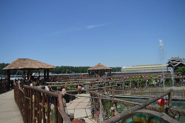 呀路古热带植物园