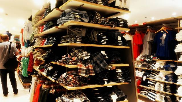 优衣库(南京新百店)