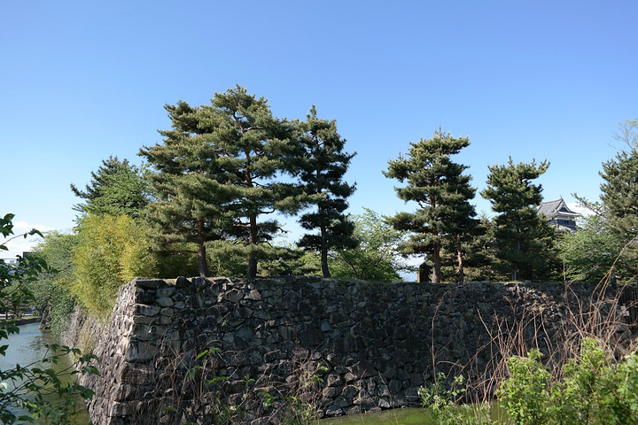 2017松本城夜景。松本城位于日本长野县松本