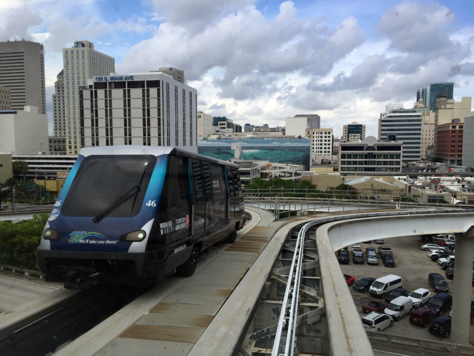 小哈瓦那商业气息浓厚,少了些加勒比海岸的美丽风光,市民的友情,淳朴.