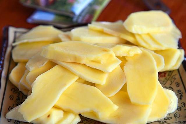 泸沽湖万心居酒店·蒸汽石锅鱼庄