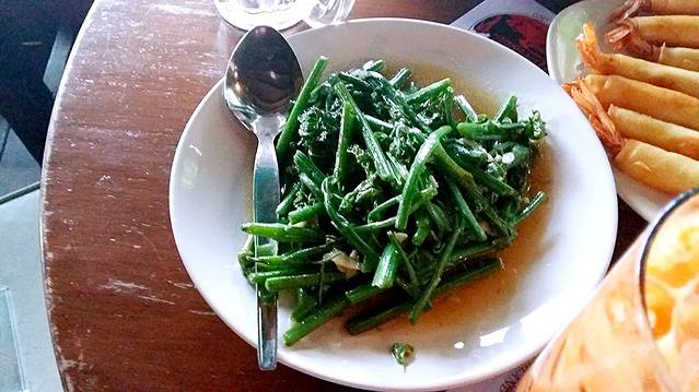 River Side Bar & Restaurant