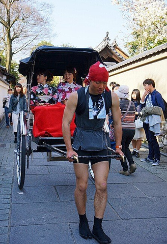 21京都的另一道人物风景 无疑就是这些人力车夫了 Sannenzaka Ninenzaka 评论 去哪儿攻略