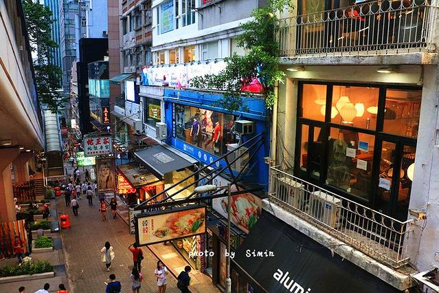 香受繁华底下的港式情怀