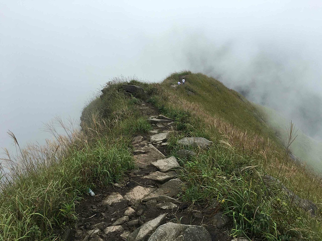 已经感觉累成狗.终于下了绝望坡